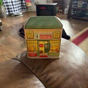 1994 Coca-cola Collector's Tin “Charlie's Grocery” Store Tin Box Co.